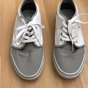 Vans Men’s 10.5/Women’s 12